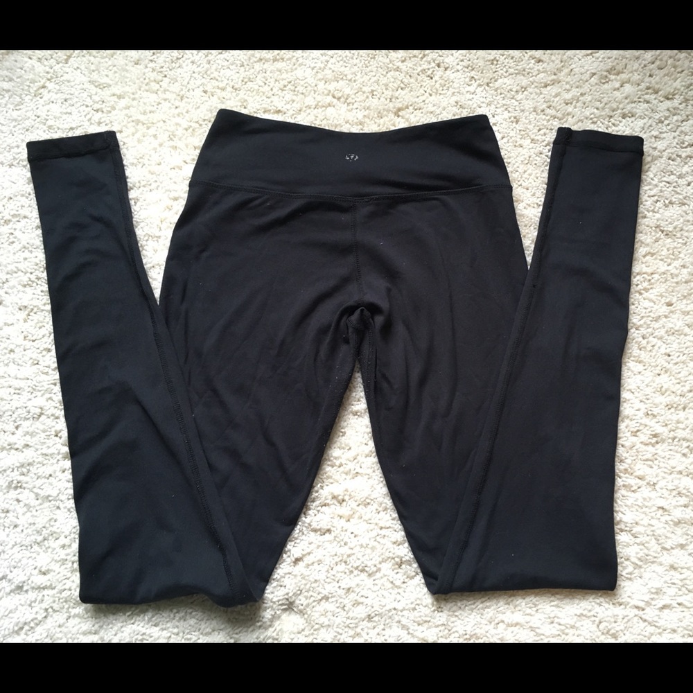 🍋 lululemon size 4 black leggings 🍋